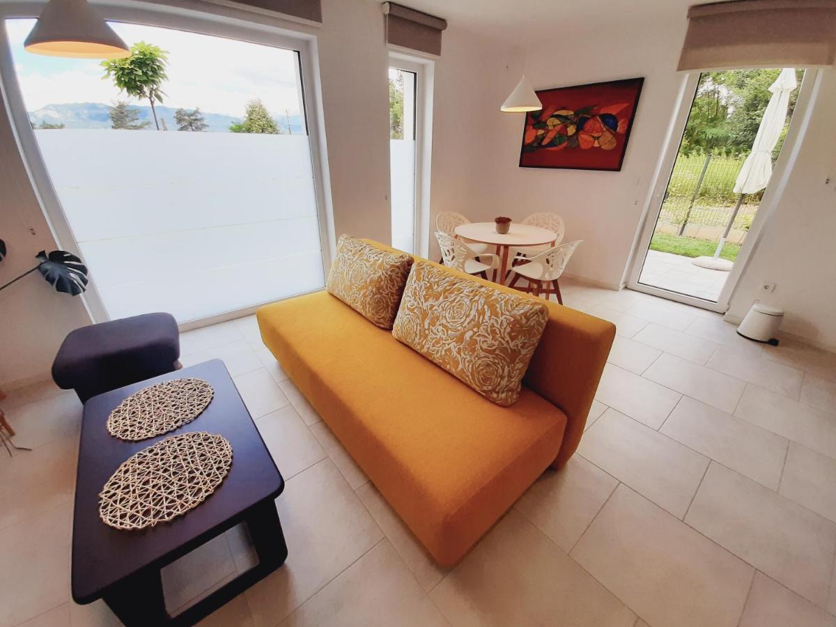 Green Bee Apartment Lesce  Bagian luar foto