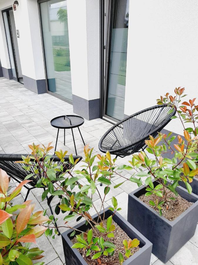 Green Bee Apartment Lesce  Bagian luar foto