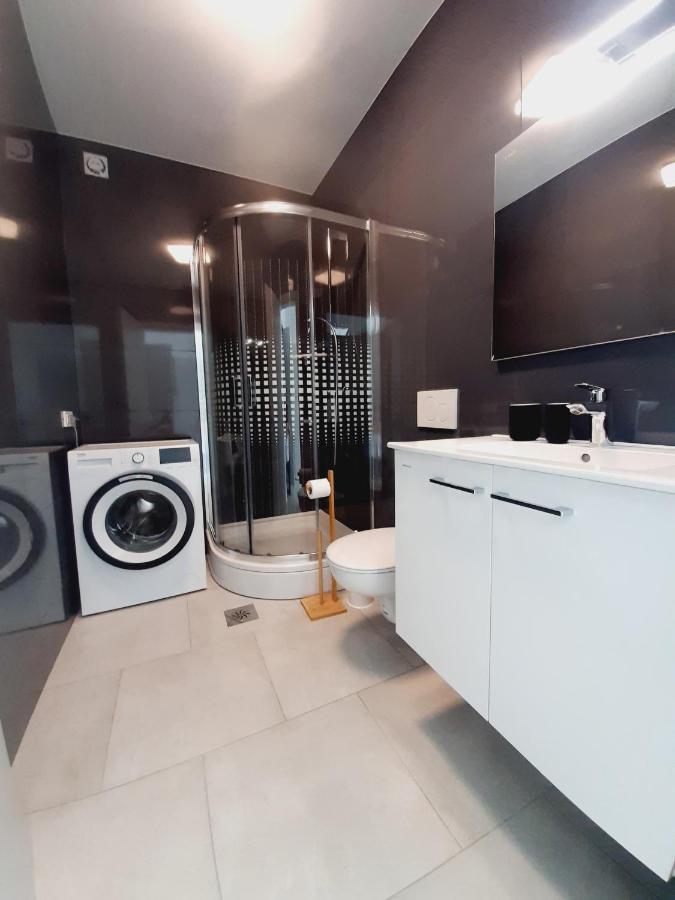 Green Bee Apartment Lesce  Bagian luar foto